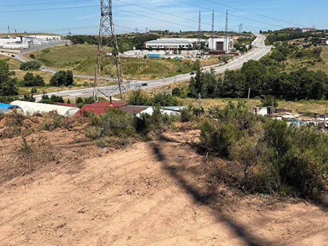 VADİTEPEÖRENDEN ANA CADDE ÜZERİNDE ETRAFI ÇEVRİLİ FIRSAT ARSA - Görsel 19