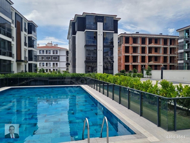 ÇORLU ZAFER MAHAALLESİNDE | EVEREST LİFE 1 SİTESİNDE KİRALIK SIFIR 1+1 BAHÇE KATI DAİRE - Görsel 2