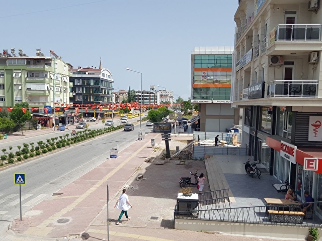 KONYAALTI LİMAN MH. DENİZ GÖRÜR 3+1 SATILIK DAİRE