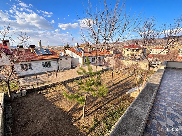 ÜRGÜP ELİT EMLAKTAN BAHÇELİEVLERDE 3 KATLI,317 m2 MÜSTAKİL EV - Görsel 6