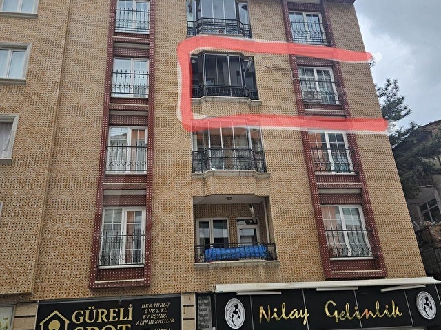 EFELİ EMLAKTAN ÇARŞI MERKEZDE SATILIK DAİRE