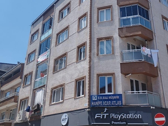 KEMALPAŞA MAHALLESİNDE 3+1 100 M2 3.KAT SATILIK DAİRE - Görsel 3