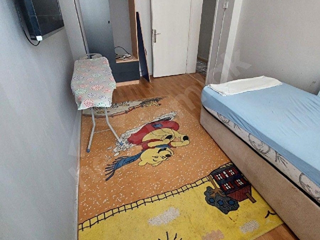 üçyol metro dibi  dgazlı ara kat ferah daire - Görsel 7