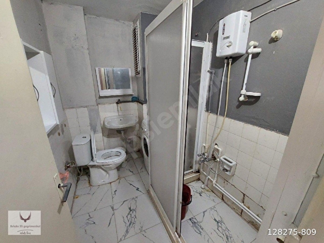 üçyol metro dibi  dgazlı ara kat ferah daire - Görsel 15