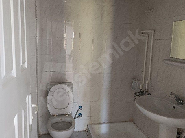 ERZİNCAN. MERKEZDE. SATİLK. 3 . KAT. KELEPİR. DAİRE - Görsel 16