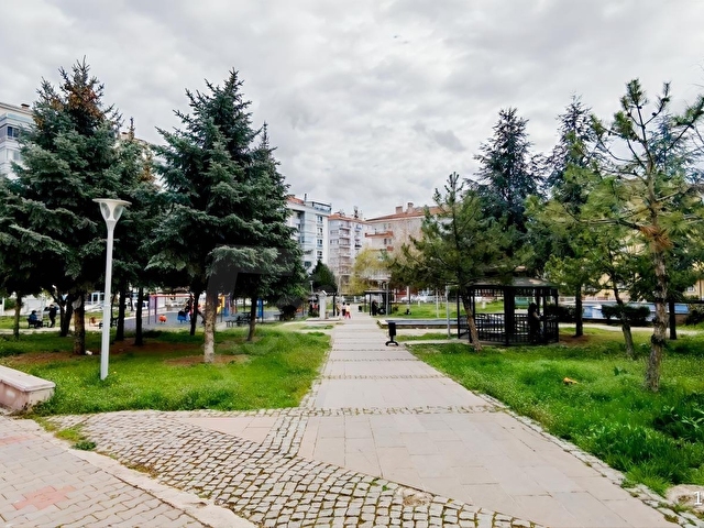 Metroya Yakın İçi Yapılı Masrafsız Arakat Satılık 3 +1 Daire - Görsel 5
