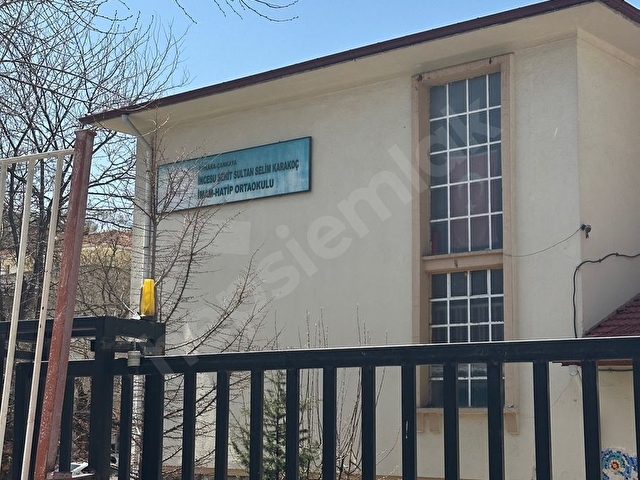 KOLEJ MEKTEP SOKAKTA 3 KAT KOMBİLİ 3+1 DAİRE - Görsel 4
