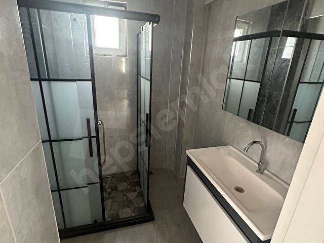 KOLEJ MEKTEP SOKAKTA 3 KAT KOMBİLİ 3+1 DAİRE - Görsel 23