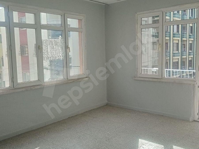 yEŞİLYURT MH . 3+1 MERKEZİ KONUMDA KİRALIK DAİRE