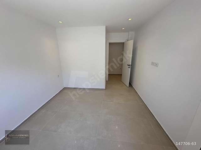 PUSULADAN ÇEŞME MARİNADA ASANSÖRLÜ SATILIK 2+1 LÜKS DAİRE - Görsel 6