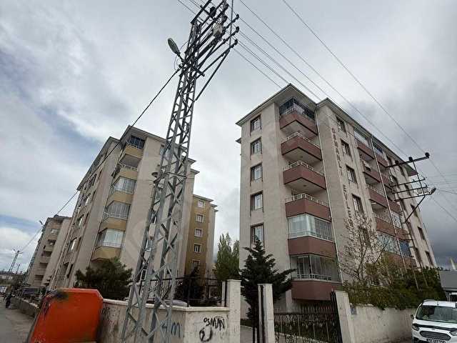 VAN MERKEZDE SATILIK SİTE İÇİ DAİRE - Görsel 25