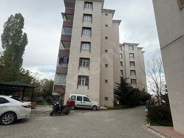VAN MERKEZDE SATILIK SİTE İÇİ DAİRE - Görsel 9