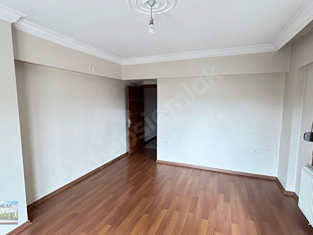 ANA CADDE ÜZERİNDE EBEVEYN BANYOLU KAPALI OTOPARKLI 3+1 GENİŞ FERAH KİRALIK DAİRE - Görsel 26