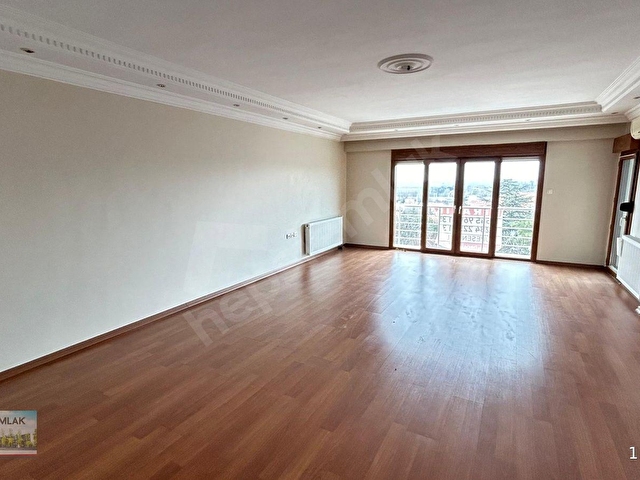 ANA CADDE ÜZERİNDE EBEVEYN BANYOLU KAPALI OTOPARKLI 3+1 GENİŞ FERAH KİRALIK DAİRE