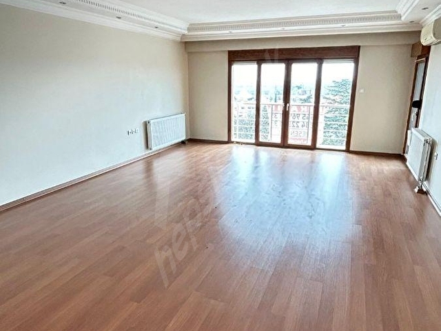 ANA CADDE ÜZERİNDE EBEVEYN BANYOLU KAPALI OTOPARKLI 3+1 GENİŞ FERAH KİRALIK DAİRE - Görsel 2