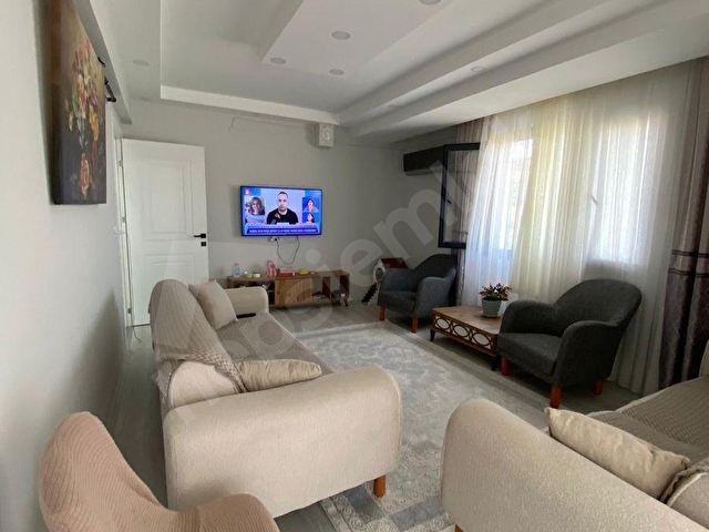 Ergenekon mahallesi koyuncu Sitesi civarı SATILIK 4+1 daire - Görsel 4
