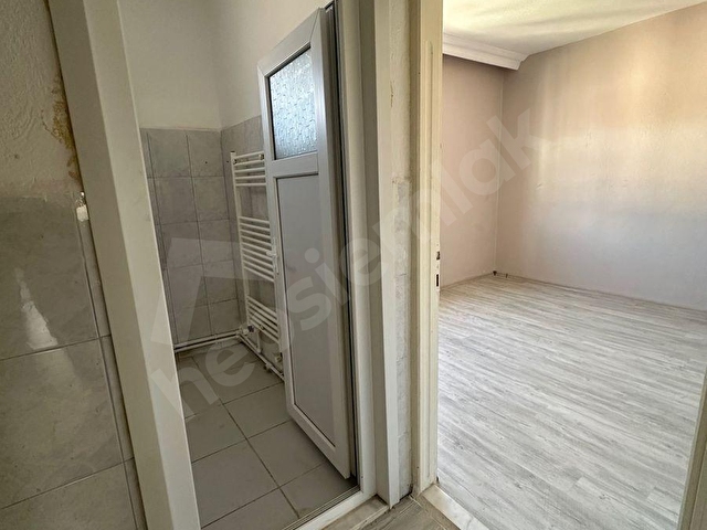 🏡 ÜNİVERSİTE DİBİNDE KİRALIK 3+1 150m2 ARA KAT TERTEMİZ DOĞALGAZLI BALKONLU DAİRE !!! - Görsel 14