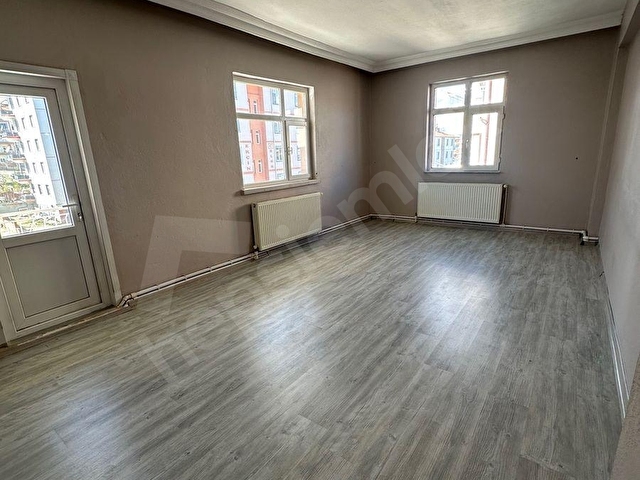 🏡 ÜNİVERSİTE DİBİNDE KİRALIK 3+1 150m2 ARA KAT TERTEMİZ DOĞALGAZLI BALKONLU DAİRE !!! - Görsel 2