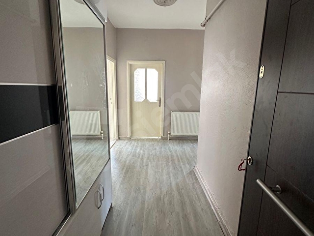 🏡 ÜNİVERSİTE DİBİNDE KİRALIK 3+1 150m2 ARA KAT TERTEMİZ DOĞALGAZLI BALKONLU DAİRE !!! - Görsel 3