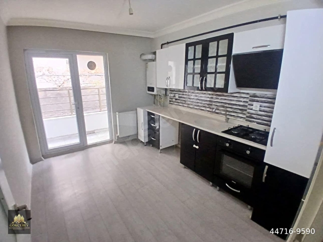 GÖKÇEBEYDEN ŞAHİNTEPEDE 2+1 ASANSÖRLÜ 100m2 Y.GİRİŞ YAPILI CADDE DİBİ!!! - Görsel 3