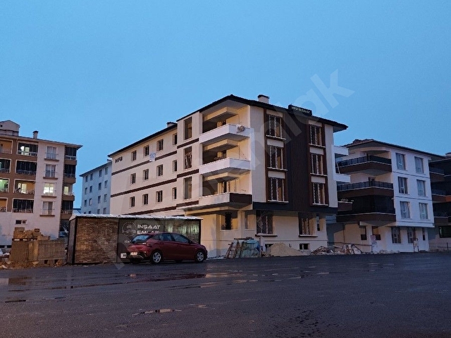 Cadde cepheli 3+1 Lüx Daire - Görsel 5