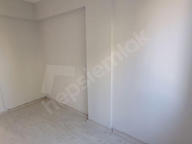 SELÇUK 14 MAYIS MAHALLESİNDE MANZARALI KİRALIK ÖZEL 2+1 DAİRE - Görsel 13