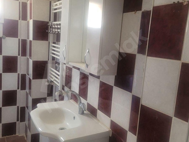 SELÇUK 14 MAYIS MAHALLESİNDE MANZARALI KİRALIK ÖZEL 2+1 DAİRE - Görsel 22