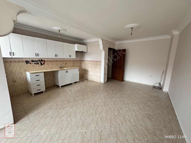 ÇARŞI MERKEZDE SATILIK İKİ ARTI BİR DAİRE - Görsel 2