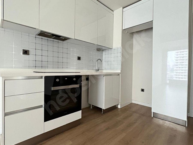 NİVO İSTANBUL SİTESİNDE PEYZAJ MANZARALI EŞYASIZ/ BOŞ 1+1 KİRALIK DAİRE - Görsel 12