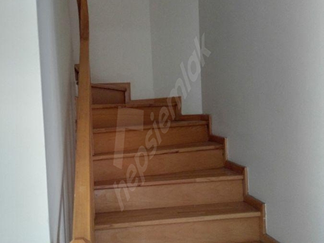 Büyükçekmece Güzelşehir Fatih Sit.150m2 Kiralık 3+1 Dubles Villa - Görsel 18