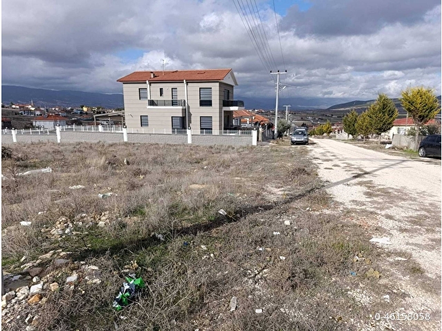 BOZOVA ATESİNTEPE MEVKİ EN İYİ KONUMDA YOLA CEPHE SAHİBİNDEN