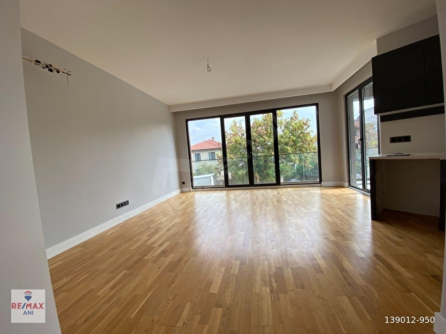 Çengelköy Bahçelievler De Bahçe Katı Kiralık 2+1 Daire - Görsel 4