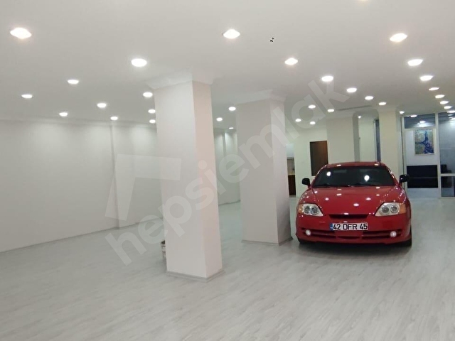 ÜSKÜDAR CUMHURİYET CADDESİNDE 160 m² NET ESKİ GALERİ KULLANIM - Görsel 14