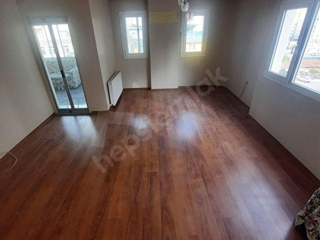 BARIŞ MANÇODA BULVAR ÜSTÜ GENİŞ 3+1 FULL YAPILI SATILIK DAİRE - Görsel 4