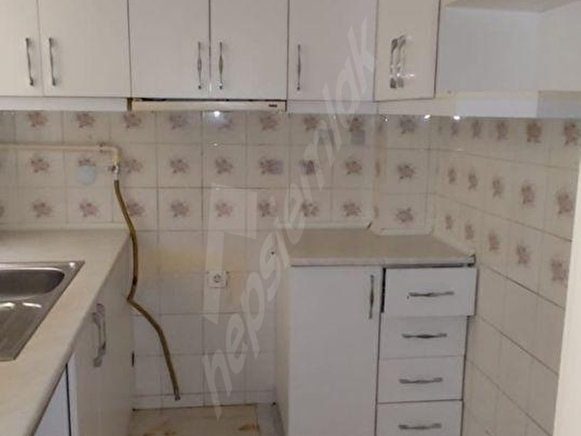 ŞİŞLİ KUYULUBAĞ SOKAKTA 2 ODA 1 SALON KOMBİLİ 2. KAT OTURUMA HAZIR KİRALIK DAİRE - Görsel 18