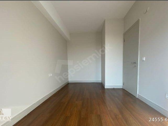 SUR YAPI CORRİDORDA SATILIK BÜYÜK TİP 1+1 DAİRE - Görsel 14