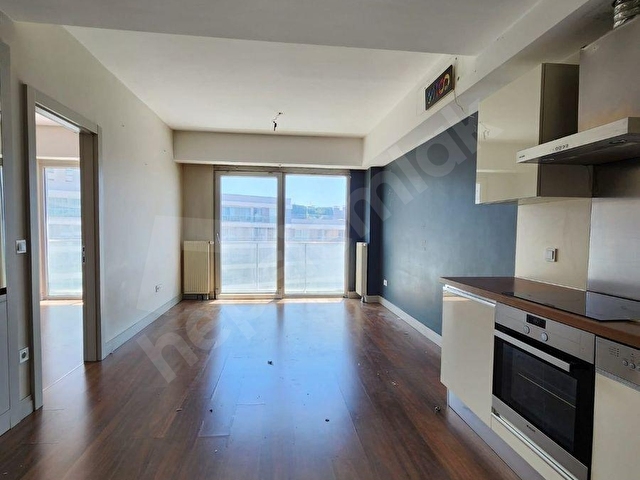 SUR YAPI CORRİDORDA SATILIK BÜYÜK TİP 1+1 DAİRE - Görsel 12