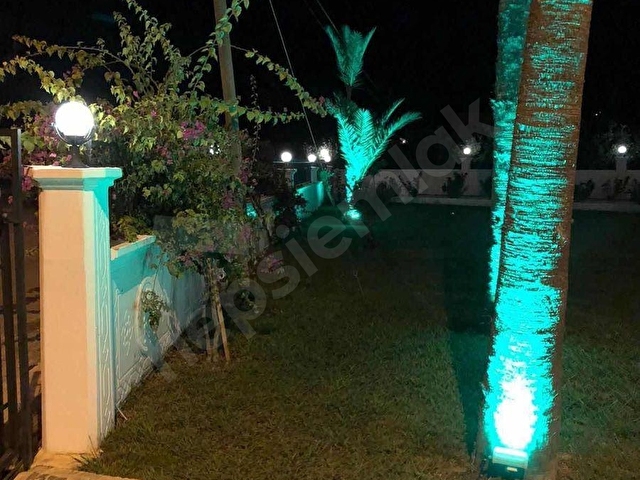 Müstakil havuzlu triblex villa - Görsel 27