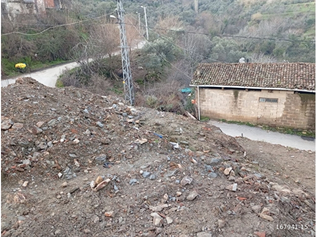 İLÇEYE 2 KM ELEKTRİK ABONELİĞİ OLAN ARSA - Görsel 2