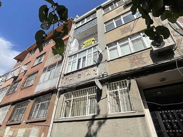 Hırkai Şerif |Ara kat | Full Tadilatlı |2+1 Kiralık - Görsel 3