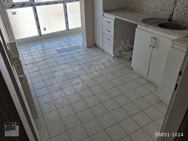 izmir hıfzısıhada satılık daire 4300.000 tl