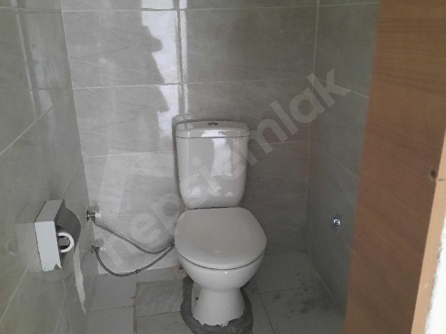 KOLEJ OFİS GAY.DEMİRCİEFE SK ÜZERİNDE KİRALIK KÖŞEBAŞI İŞYERİ - Görsel 26