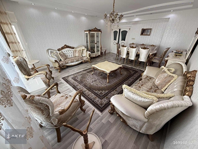 AKTİFTEN TÜZEL VADİ KULELERİNDE VADİ MANZARALI GENİŞ 4+1 DAİRE