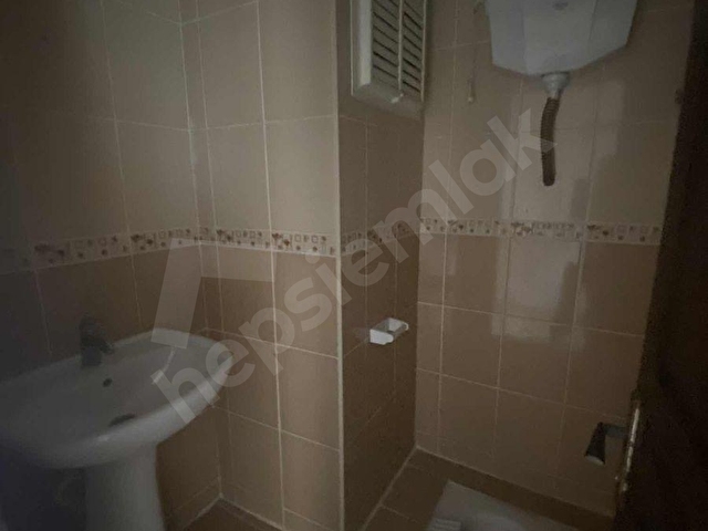 MERKEZDE DOGALGAZLİ ARAKAT 3+1 GENİŞ DAİRE - Görsel 10