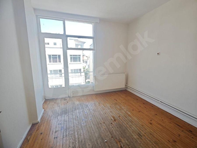 Hatayda Ferah 2+1 Daire, 90m², Metro Yakını - Görsel 7