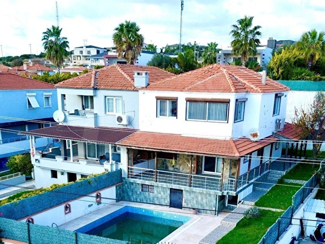 Dalyan merkez denize yürüme mesafesi Müstakil Havuzlu 4+1 villa