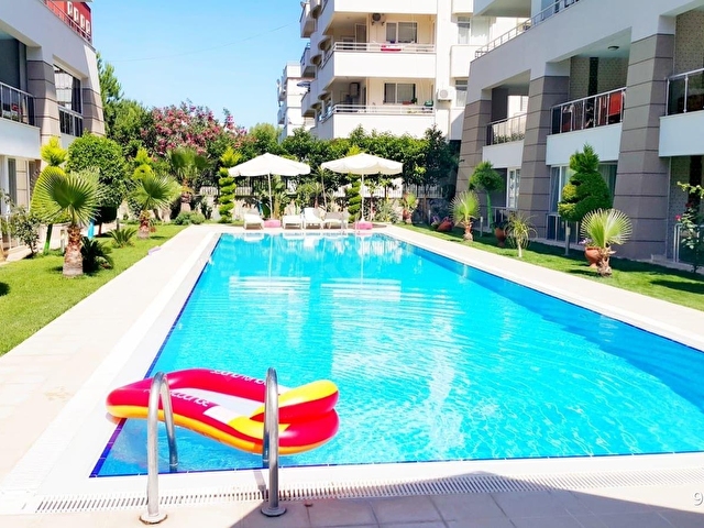 Kemer Merkezde Site İçerisinde Havuzlu Lüx Eşyalı 2+1 SATILIK Daire