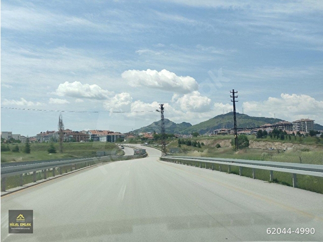 HİLALDEN KARAPÜRÇEKTE KONUT İMARLI CADDEYE YAKIN ARSA - Görsel 4
