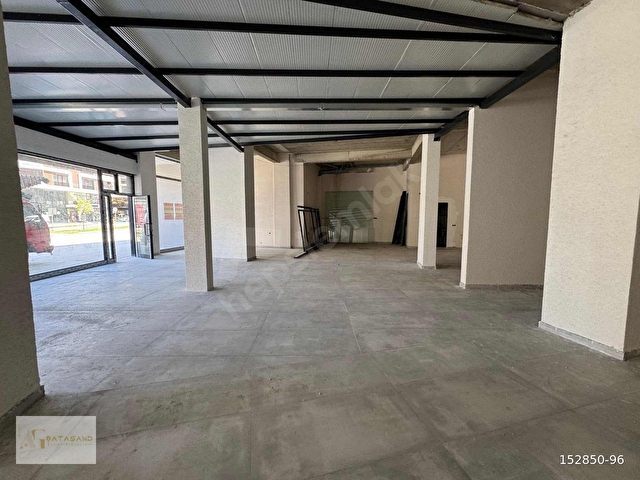 ÇAĞALOĞLUNA CEPHE 220m² YÜKSEK TABELA DEĞERLİ KİRALIK DÜKKAN - Görsel 3
