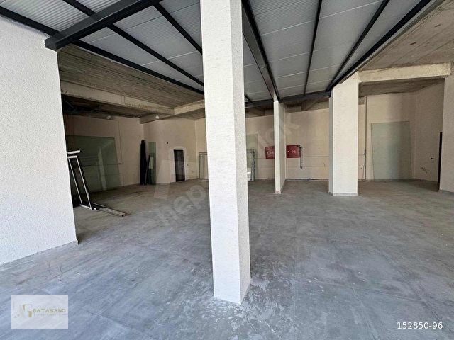 ÇAĞALOĞLUNA CEPHE 220m² YÜKSEK TABELA DEĞERLİ KİRALIK DÜKKAN - Görsel 4
